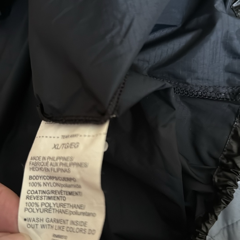 Under Armour Storm Metallic Black Windbreaker Jacket EUC Sz XL - Picture 10 of 10